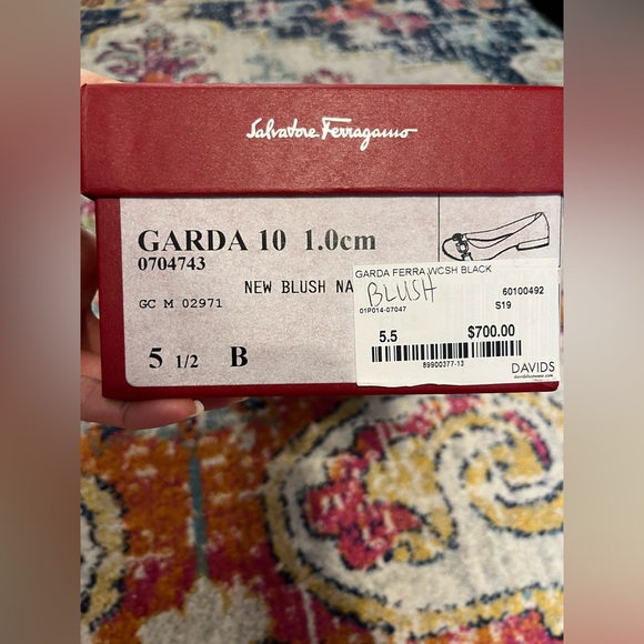 Salvatore Ferragamo Garda Flats with iconic logo - Picture 6 of 6